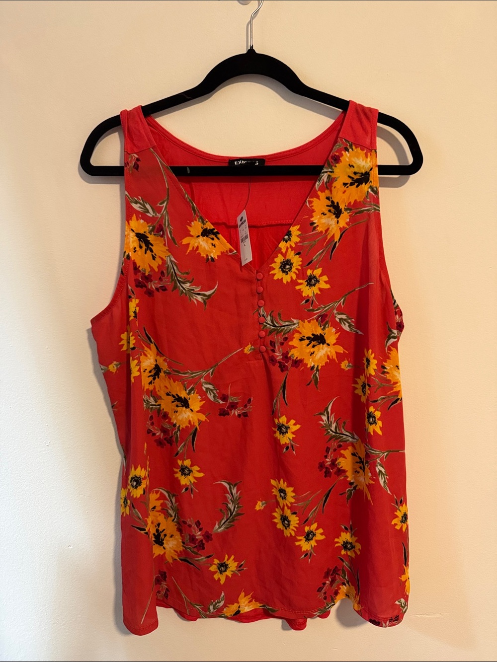 New Express Floral Red Sleeveless V-Neck Top